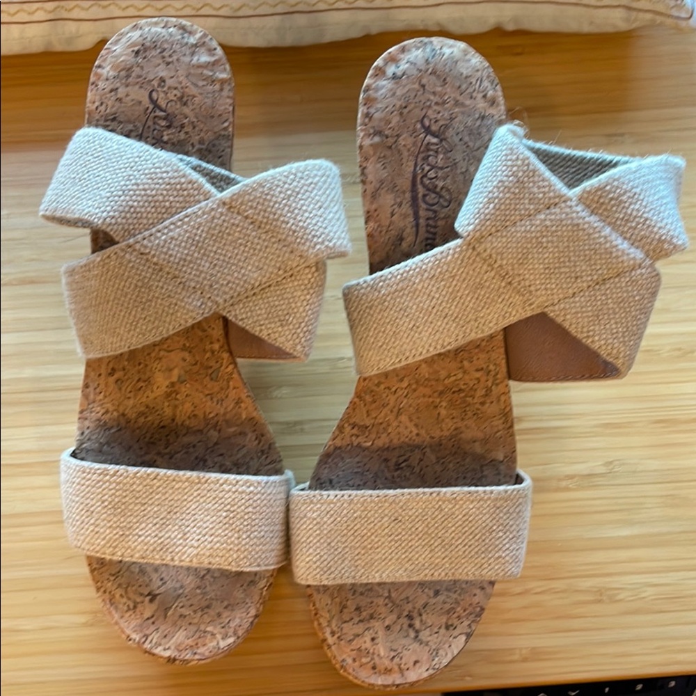 Lucky Brand Marinah Beige Wedge Platform Sandals